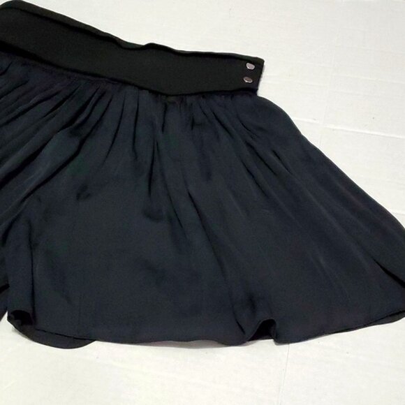 Zara Woman Black Blogger Favorite High Waist Pleated Mini Culotte Shorts - Picture 6 of 13